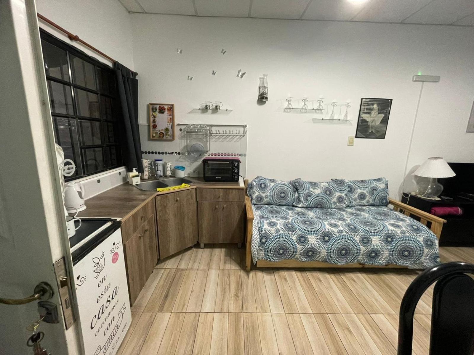 Hospedaje 3 Aeropuerto Ezeiza Pet Friendly Tranfer Gratis Desde Y Hacia El Aeropuerto De Ezeiza A 20 Minutosアパートメント エクステリア 写真